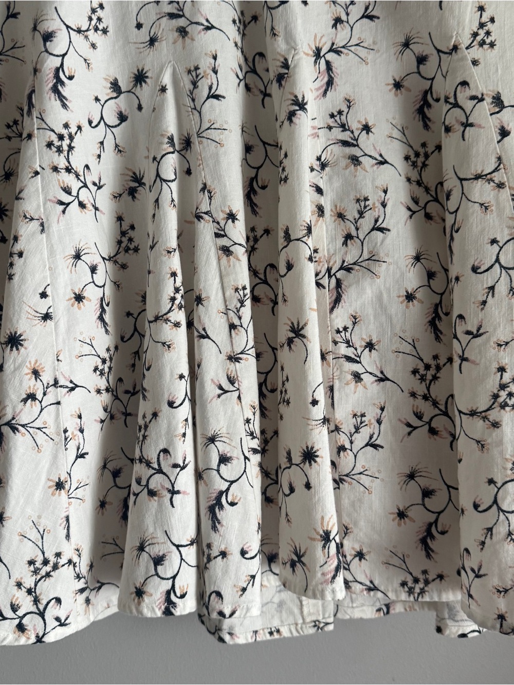 Universal Thread Fit & Flare Short Puff Sleeve Mini Floral Dress Size Small - Picture 7 of 9